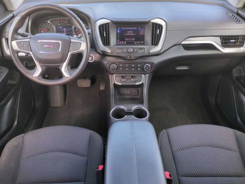 Used 2024 GMC Terrain SLE FWD image 19