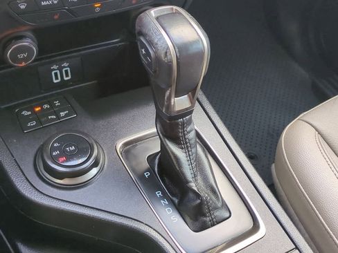 Used 2019 Ford Ranger Lariat w/ FX4 Off-Road Package image 29