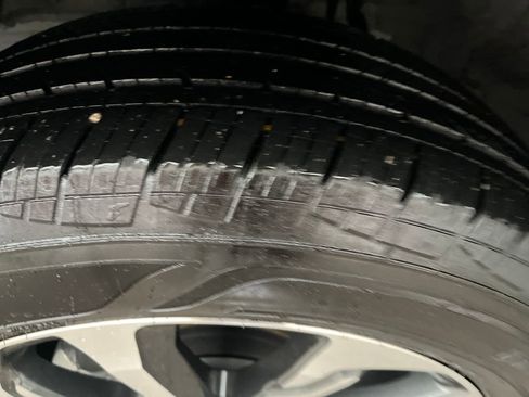 Certified 2025 Toyota Corolla Cross XLE image 28