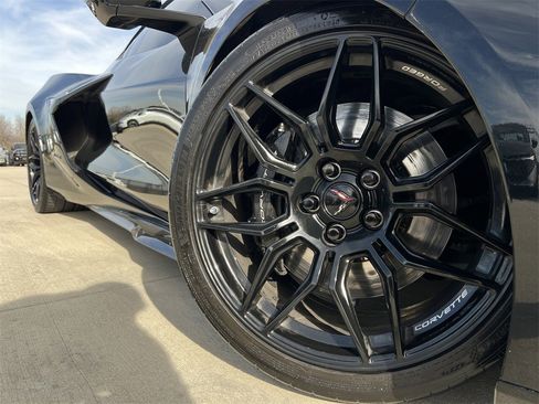 Used 2024 Chevrolet Corvette Z06 w/ Battery Protection Package image 8