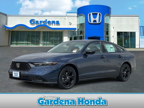 Used 2025 Honda Accord SE image 1