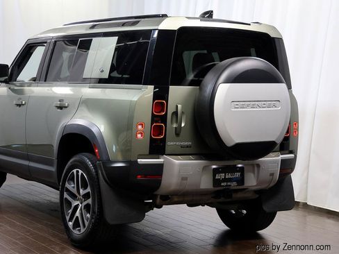 Used 2020 Land Rover Defender 110 SE AWD/4WD image 8