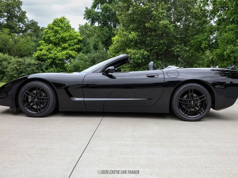 Used 2003 Chevrolet Corvette Convertible w/ Preferred Equipment Group1 RWD image 3