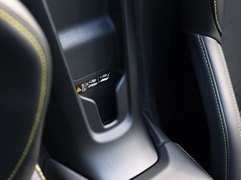 Used 2025 Chevrolet Corvette Z06 w/ Chrome Exterior Badge Package image 30