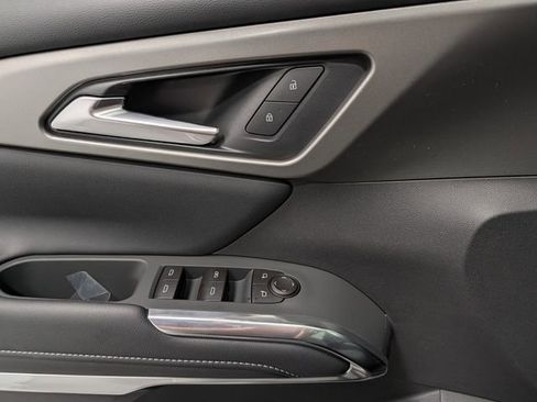 New 2026 Chevrolet Traverse LT image 17