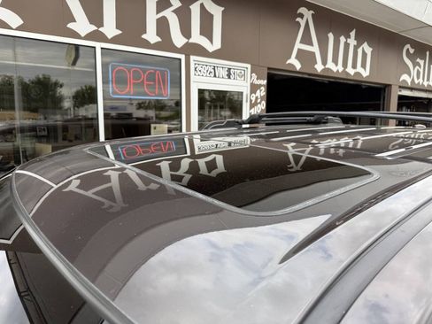 Used 2012 Honda Pilot Touring image 11