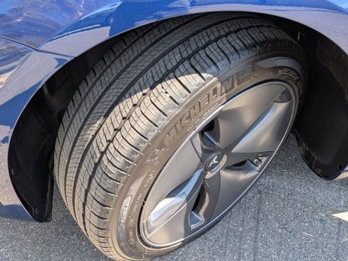 Used 2019 Tesla Model 3 Mid Range image 21