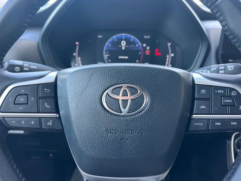 Certified 2025 Toyota Grand Highlander XLE image 25
