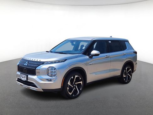 New 2025 Mitsubishi Outlander SE image 2