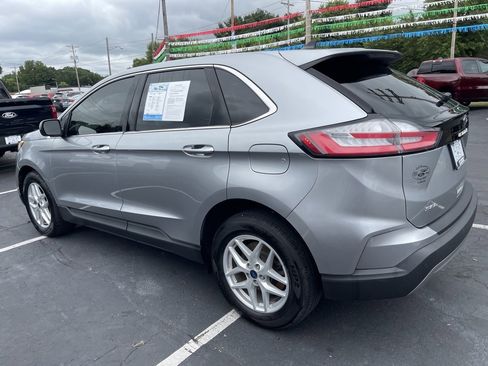 Used 2022 Ford Edge SEL image 4