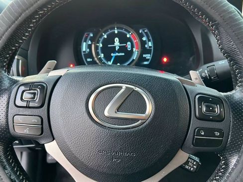 Used 2016 Lexus RC 200t RWD image 17