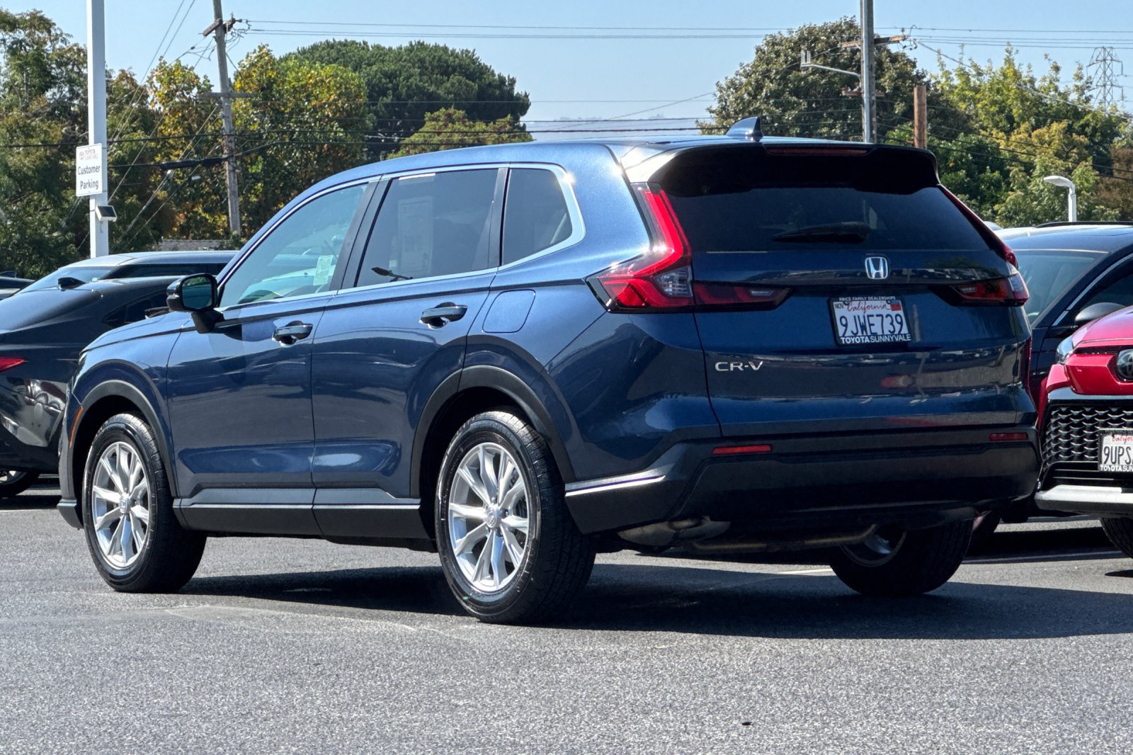 Used 2024 Honda CR-V EX image 4