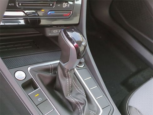 New 2026 Volkswagen Jetta SE image 12