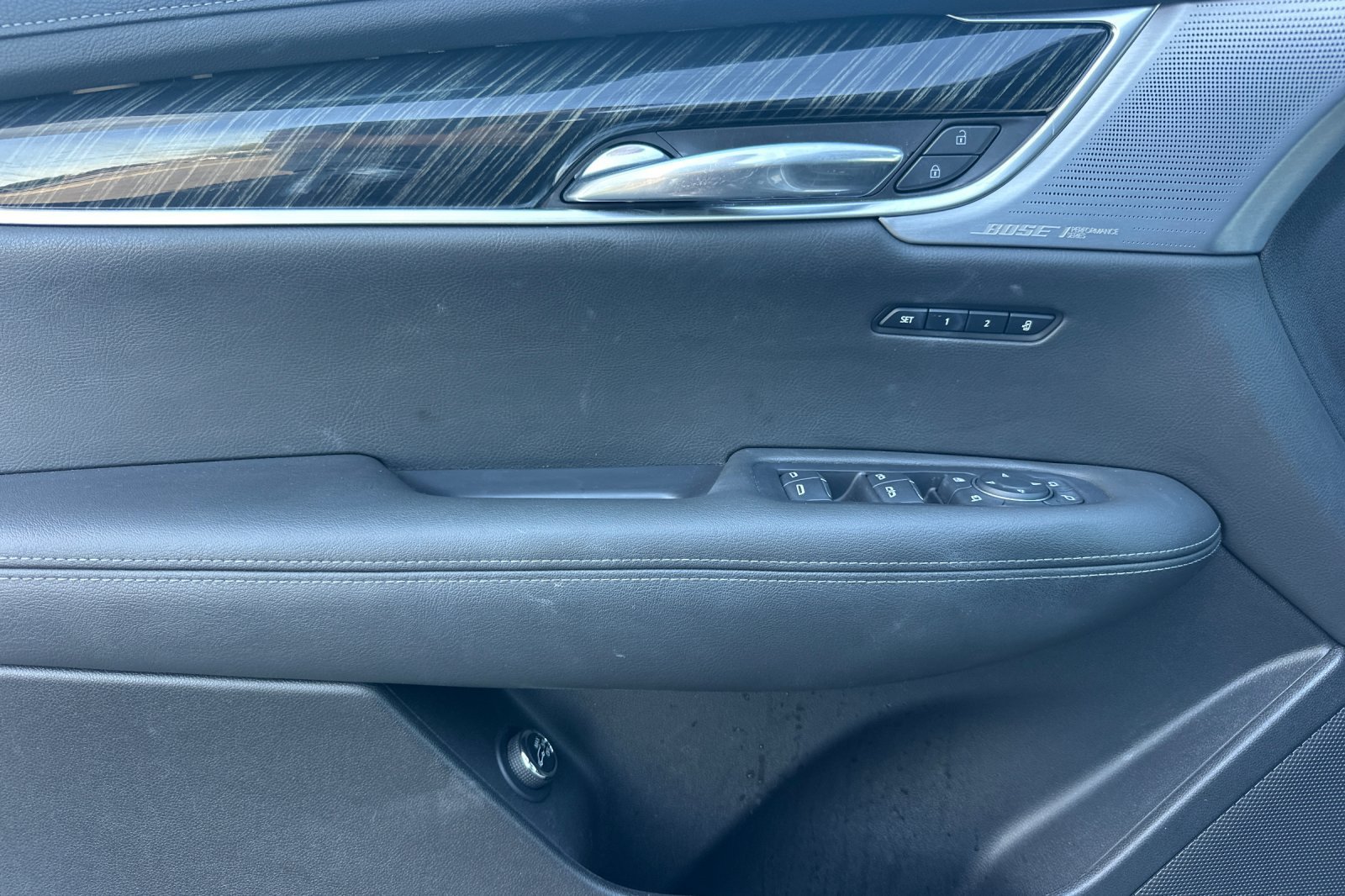 Certified 2024 Cadillac XT6 Premium Luxury w/ Technology Package FWD image 11