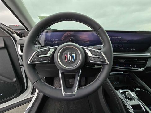 New 2024 Buick Envision Preferred image 28