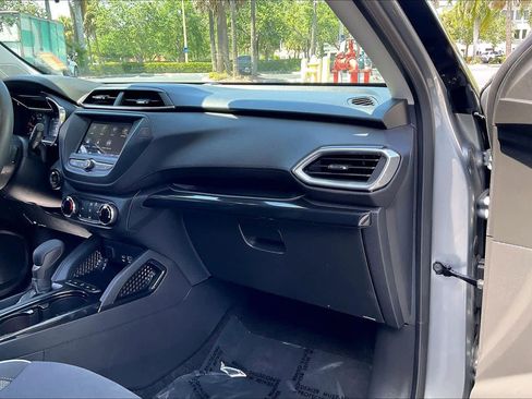 Used 2023 Chevrolet TrailBlazer LT image 17