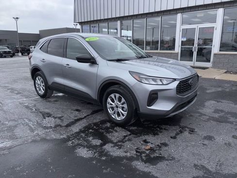 Used 2023 Ford Escape Active w/ Tech Pack #1 AWD/4WD image 1