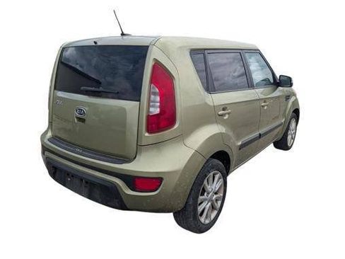 Used 2012 Kia Soul + FWD image 5