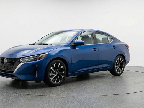 Used 2025 Nissan Sentra SV FWD image 3