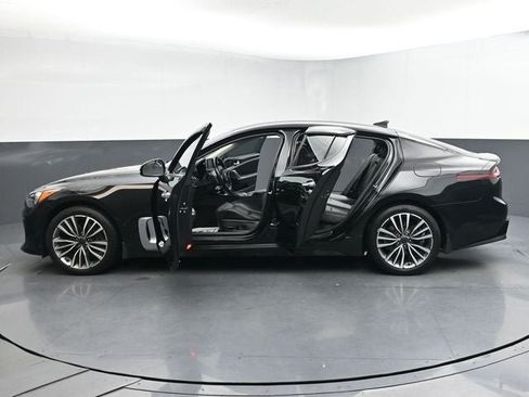 Used 2019 Kia Stinger AWD/4WD image 43
