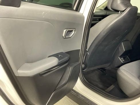 Used 2025 Kia K4 FWD image 16