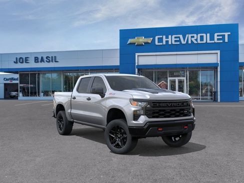 New 2026 Chevrolet Silverado 1500 Custom Trail Boss AWD/4WD image 1