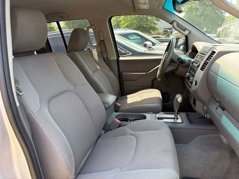 Used 2015 Nissan Frontier S RWD image 24