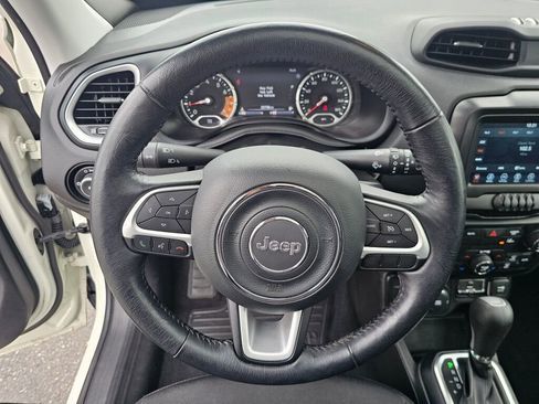 Used 2021 Jeep Renegade Latitude w/ Sun & Sound Group AWD/4WD image 27