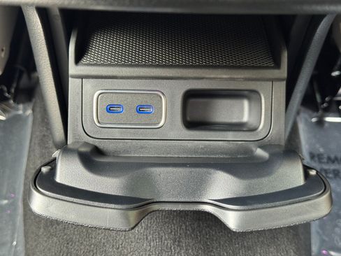 Used 2024 Mercedes-Benz GLS 63 AMG 4MATIC image 45