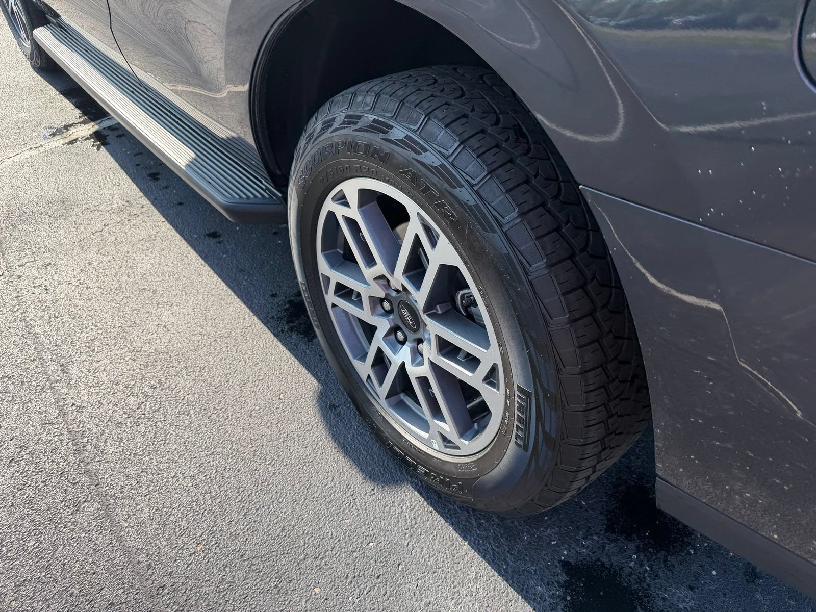 Used 2025 Ford Expedition Active AWD/4WD image 10