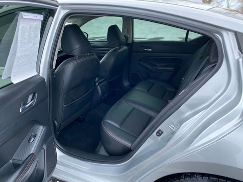 Used 2019 Nissan Altima 2.5 SR image 18