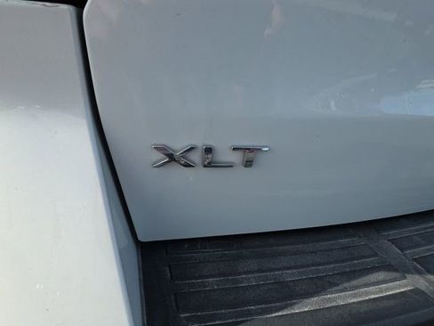 Used 2023 Ford Expedition Max XLT image 11