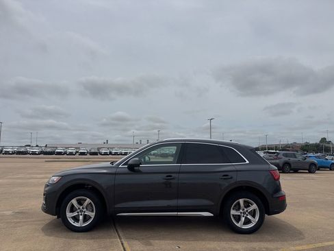 Used 2023 Audi Q5 2.0T Premium w/ Convenience Package AWD/4WD image 14