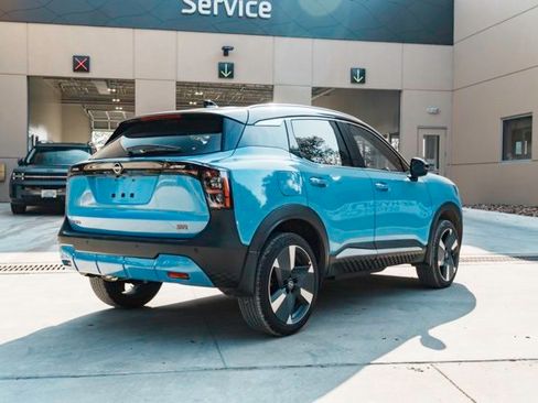 Used 2026 Nissan Kicks SR image 7