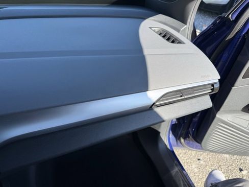 Used 2021 Volkswagen ID.4 Pro S image 10