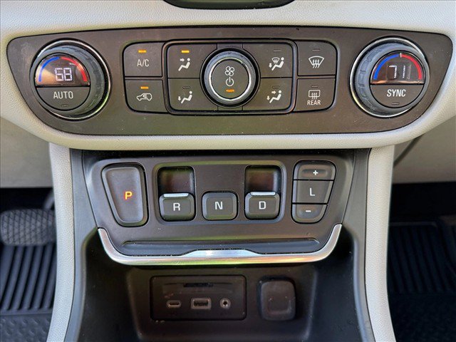 Used 2021 GMC Terrain SLT FWD image 23