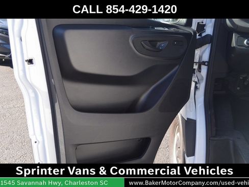 Used 2025 Mercedes-Benz Sprinter 2500 image 21