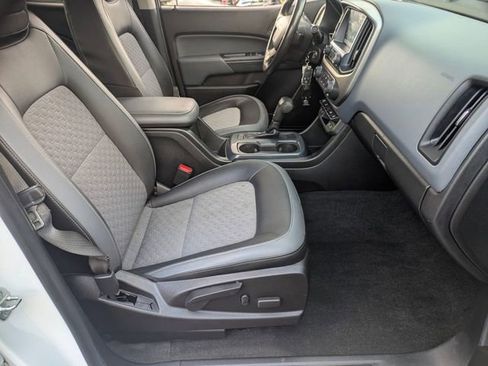 Used 2017 Chevrolet Colorado Z71 image 35