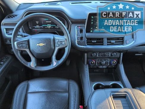 Used 2024 Chevrolet Suburban LT image 4