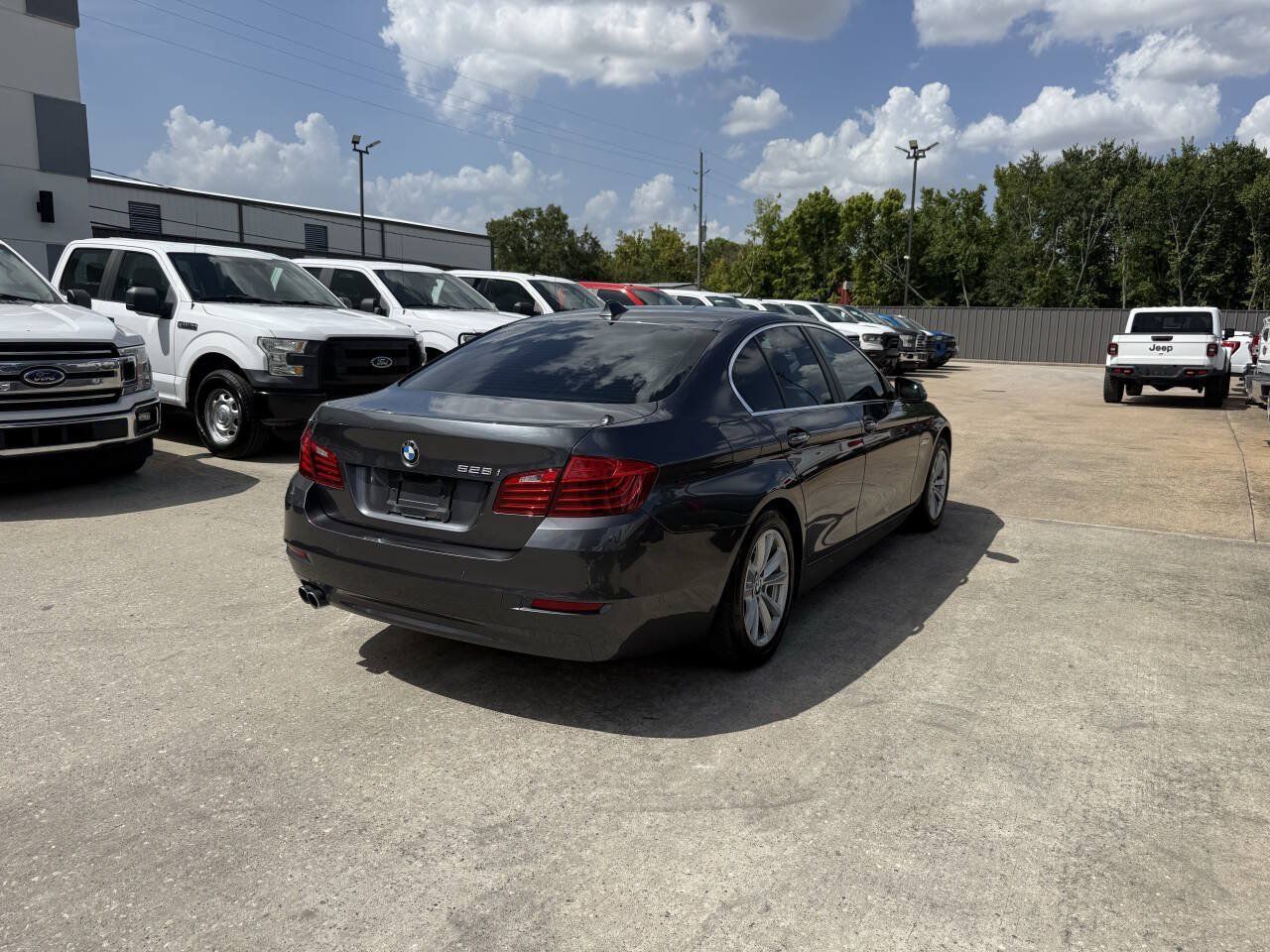 Used 2016 BMW 528i Sedan RWD image 5