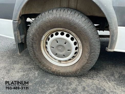 Used 2014 Mercedes-Benz Sprinter 2500 image 13