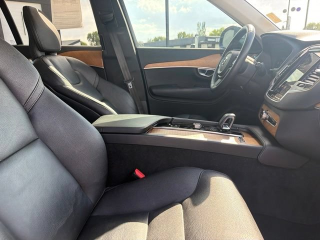 Used 2023 Volvo XC90 B6 Plus w/ Protection Package Premier AWD/4WD image 11