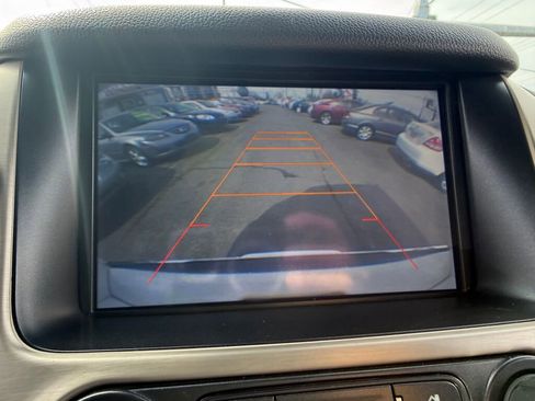 Used 2015 GMC Yukon Denali image 12