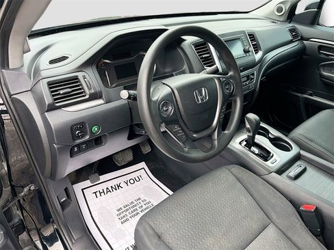 Used 2019 Honda Ridgeline Sport image 9