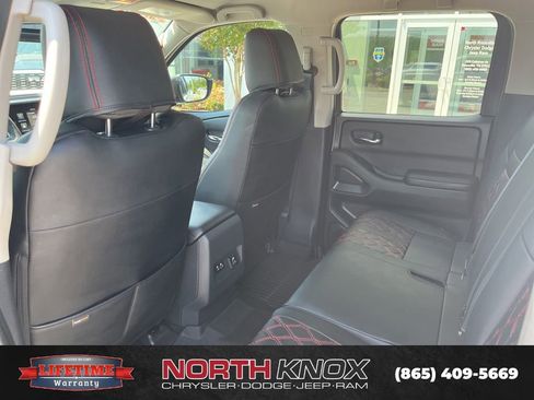 Used 2025 Nissan Frontier SV w/ SV Convenience Package AWD/4WD image 16