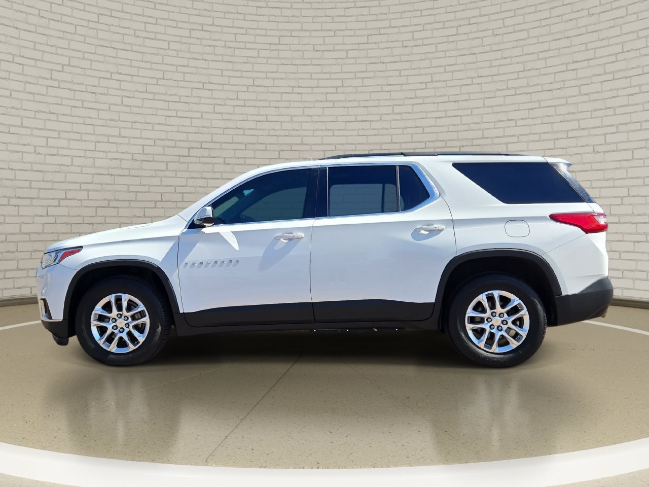 Used 2019 Chevrolet Traverse LT FWD image 8