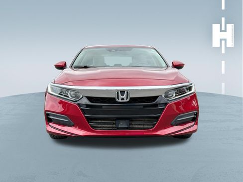 Used 2018 Honda Accord LX image 3