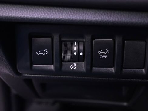 Certified 2025 Subaru Outback Limited image 24