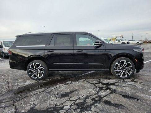 New 2026 Lincoln Navigator L Black Label image 3