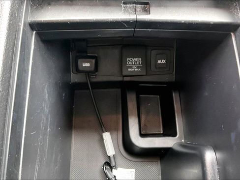 Used 2014 Honda CR-V LX image 16